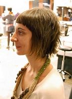 cieniowane fryzury krótkie - uczesanie damskie z włosów krótkich cieniowanych zdjęcie numer 148B